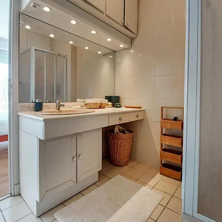 Apartment Proche *